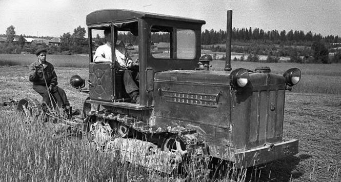 rattori cingolati dell'URSS. Storia dei trattori nell'URSS Gusenichnie-traktora-sssr-istoriya-traktorov-v-sssr_6