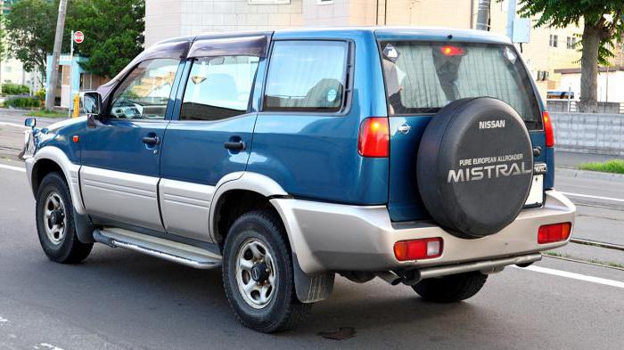 "Nissan Mistral": tutto il divertimento del SUV giapponese della fine degli anni '90