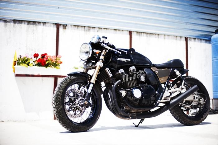 Yamaha XJR