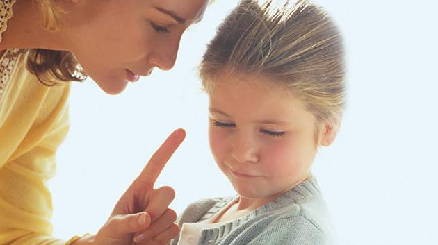 la crisi di tre anni nei bambini 