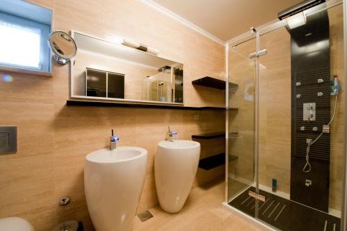 Scaffale in bagno: cosa cercare