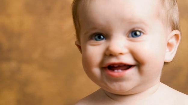 A che età e come crescono i denti del bambino?