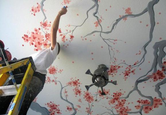 Come riparare il soffitto? La pittura è la soluzione migliore!