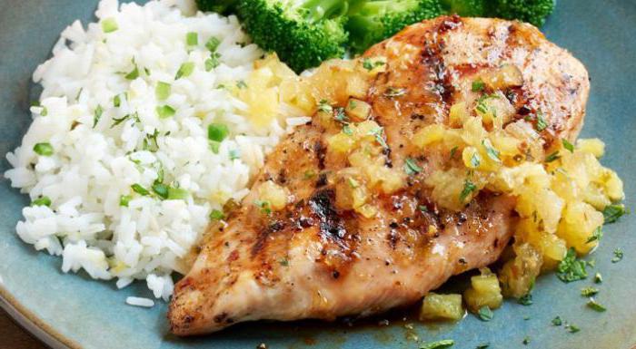 Petto di pollo con riso: ricette per tutti i giorni e per una vacanza