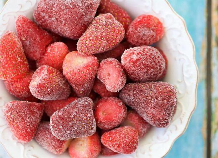 Fragole congelate: contenuto calorico per 100 grammi