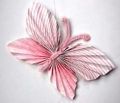 Farfalle fatte di carta: lavoriamo con le nostre mani con i bambini