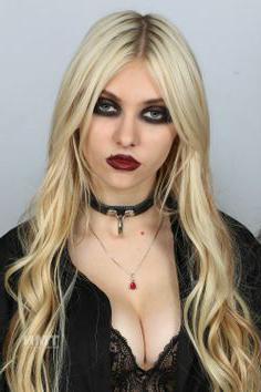 La vita personale di Taylor Momsen