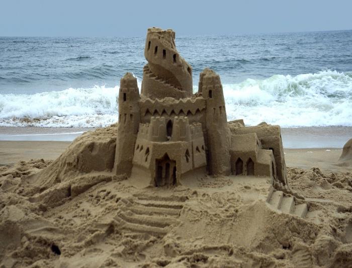 Castelli di sabbia: cos'è e come costruirli?