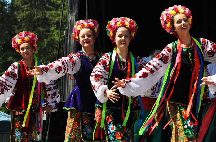 Generi di folklore musicale Quali generi di folklore musicale esistono?