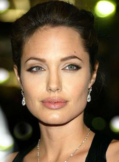 Come fare il trucco di Angelina Jolie