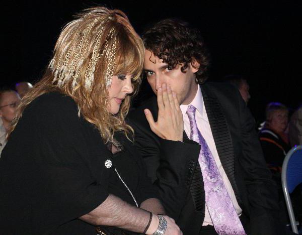 Qual è la differenza nell'epoca di Galkin e Pugacheva?