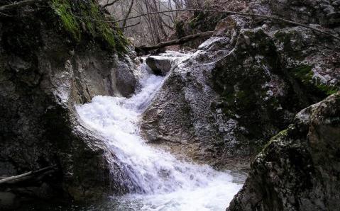 Cascata della Crimea Wuchang-Su