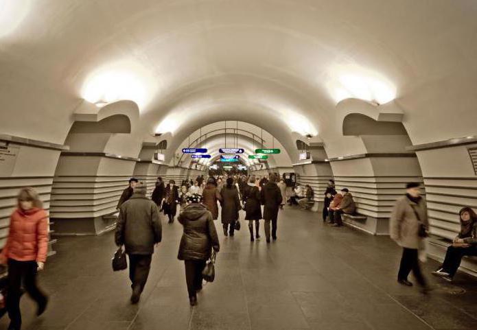 metro Nevsky prospect saint petersburg