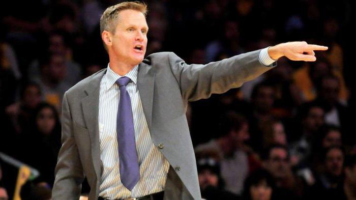 Steve Kerr è un giocatore eccezionale e un buon allenatore.