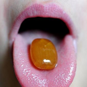 Il sapore dolce è dannoso in bocca?